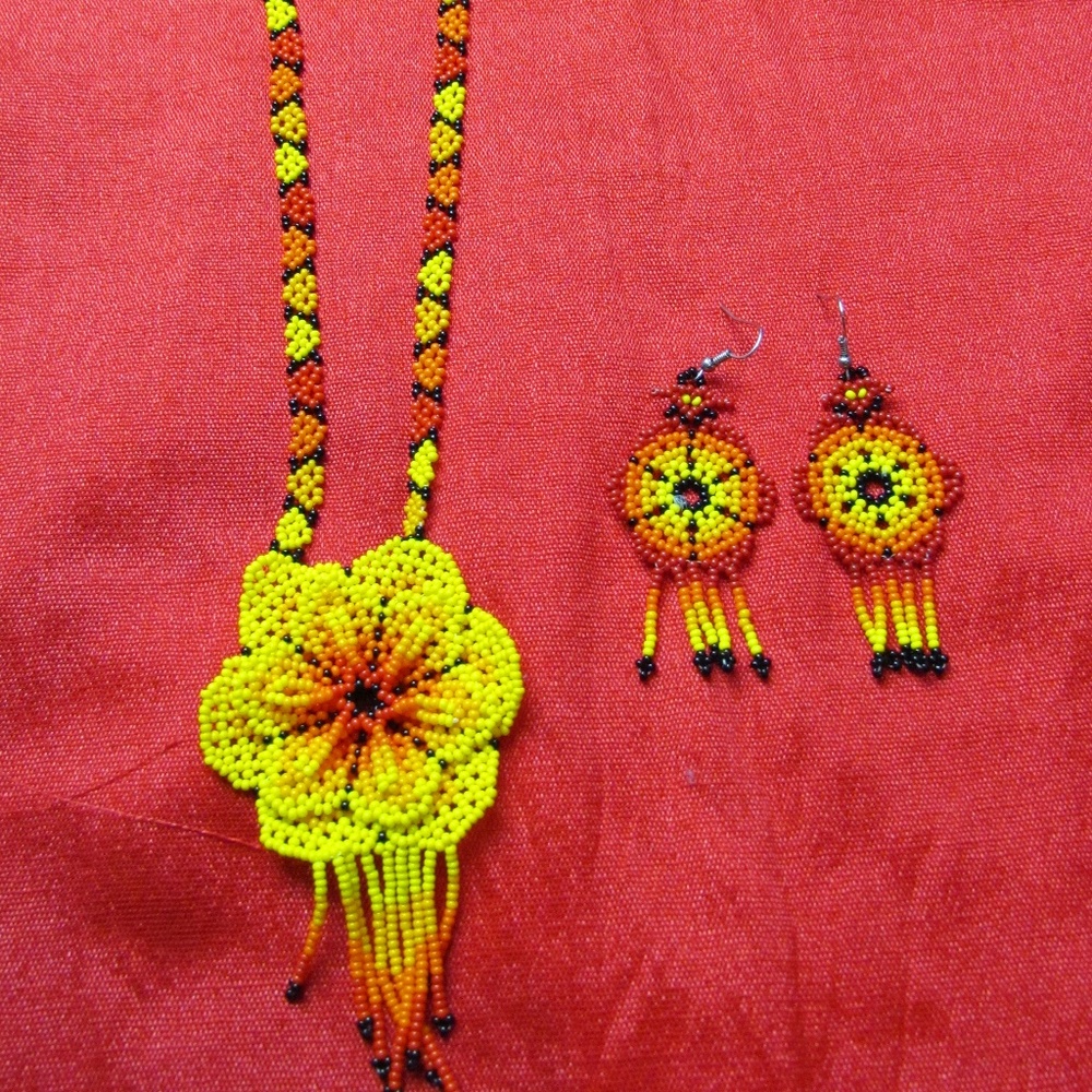 NEW! Mexican Huichol Flower Necklace and Earrings